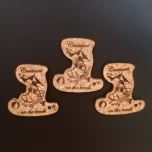 Magnet Croissant on the beach